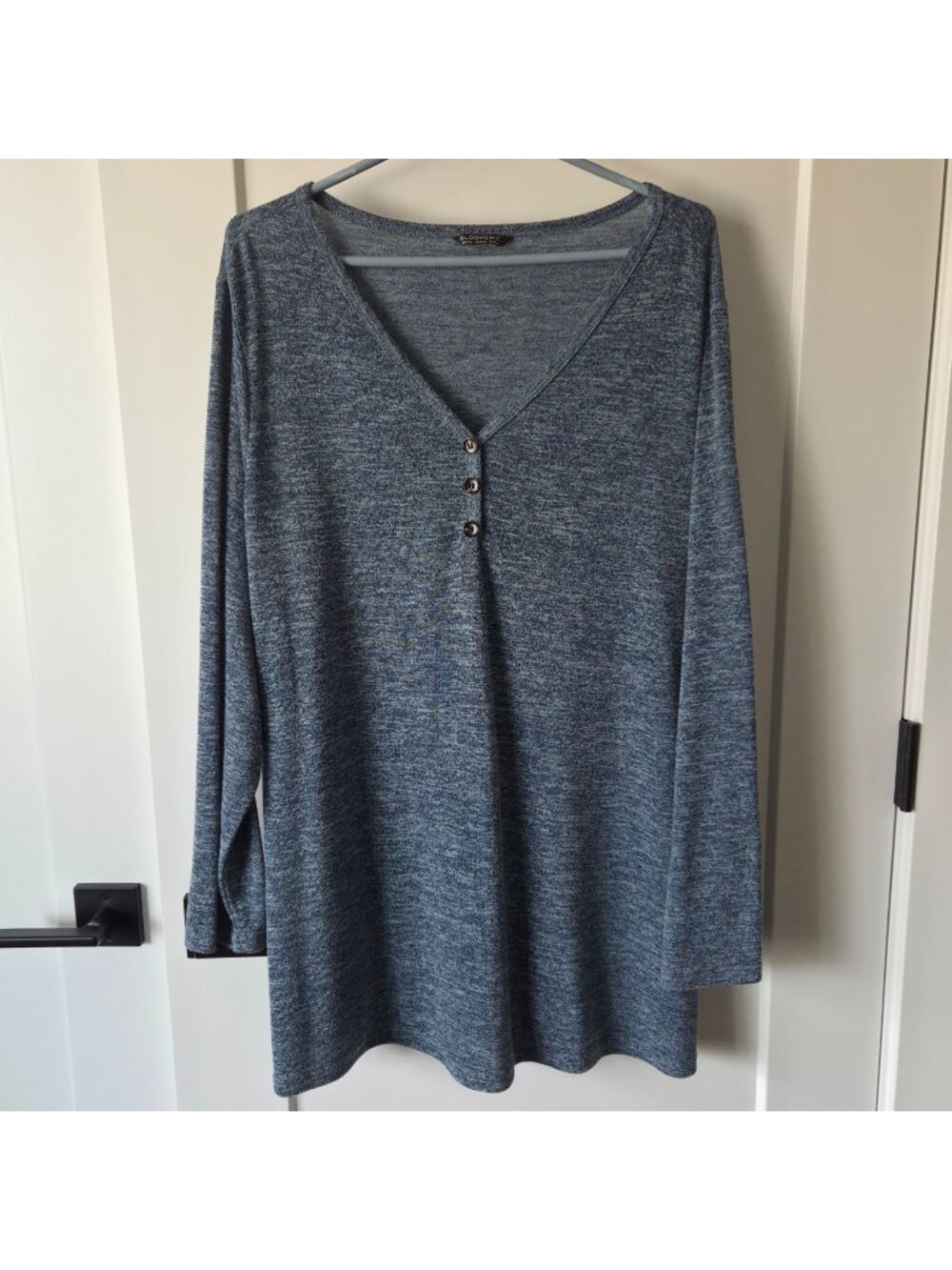 Bloomchic Blue Marled Long Sleeve V-Neck Tunic Button Plus Size 22-24